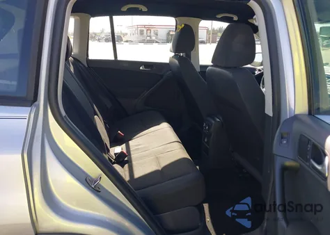 2013 Volkswagen Tiguan S from USA, damaged, VIN WVGAV3AX4DW560623